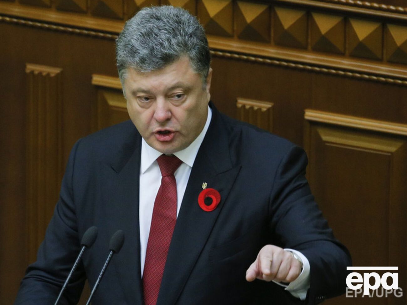 Порошенко подчеркнул, что выборы на Донбассе пройдут только после выполнения Минских соглашений