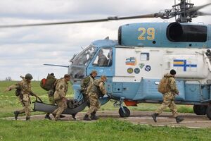 Морпехи отрабатывали боевое слаживание