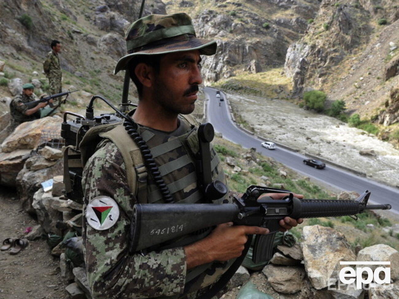 Боевики останавливали машины и похищали людей