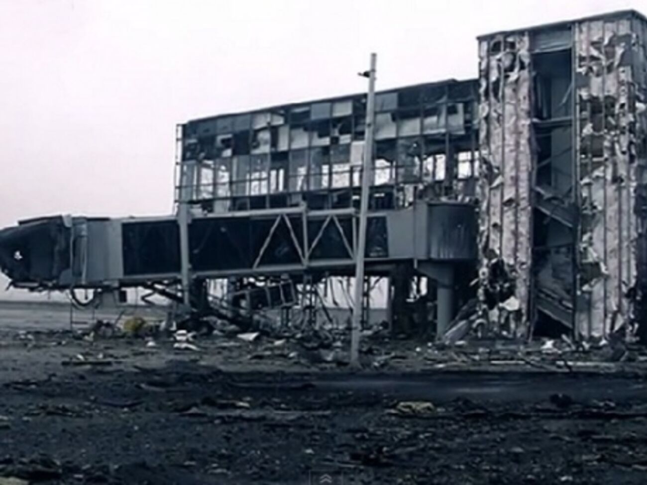 Лысенко заявил о стабилизации ситуации вокруг донецкого аэропорта