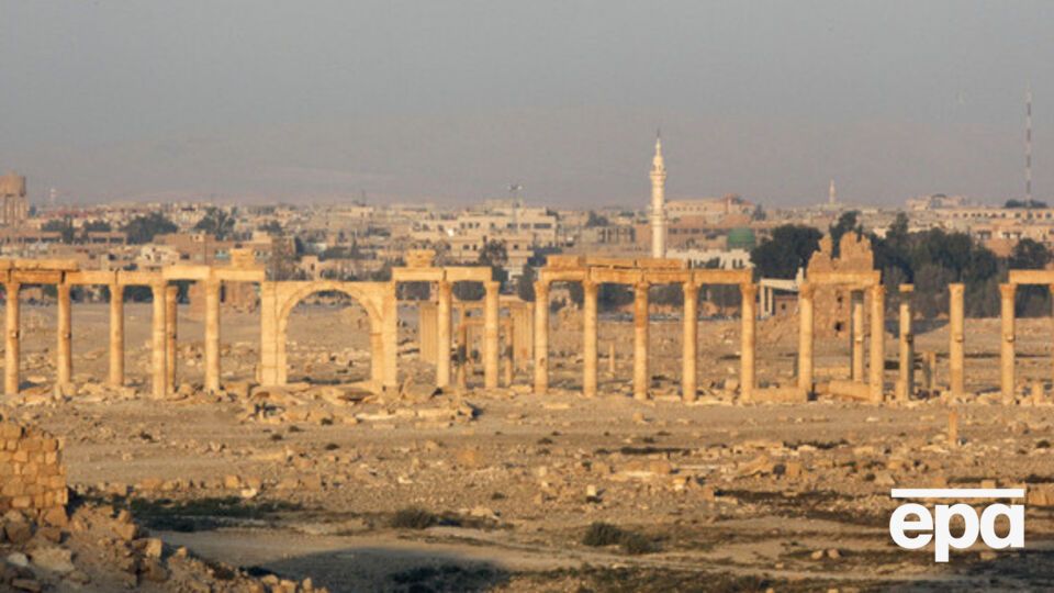 В целом убиты 123 солдата, 115 боевиков "Исламского государства" и 57 гражданских лиц