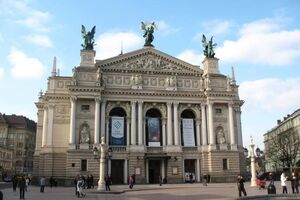 Призыв может сорвать работу театра, лишив его высококвалифицированных кадров, которых невозможно будет заменить