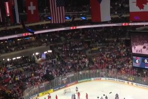 Российские хоккеисты не стали дожидаться вручения медалей сборной Канады