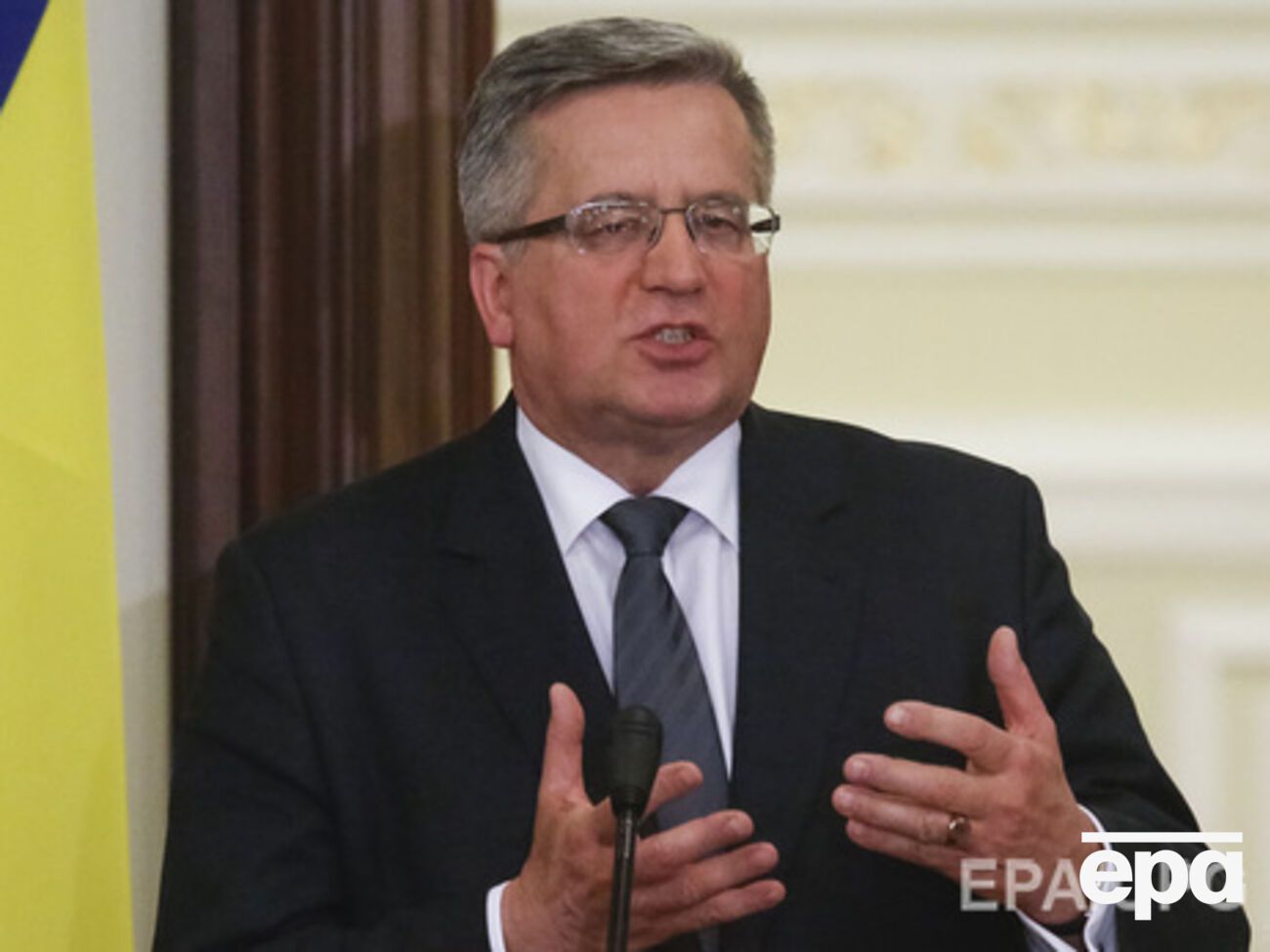 Коморовский:&nbsp;Мы не можем быть более украинскими, чем сами украинцы