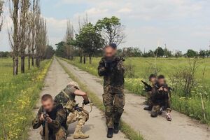 Одесское отделение "Гражданского корпуса полка "Азов" отработало тактическую стрельбу и передвижение в составе малых групп