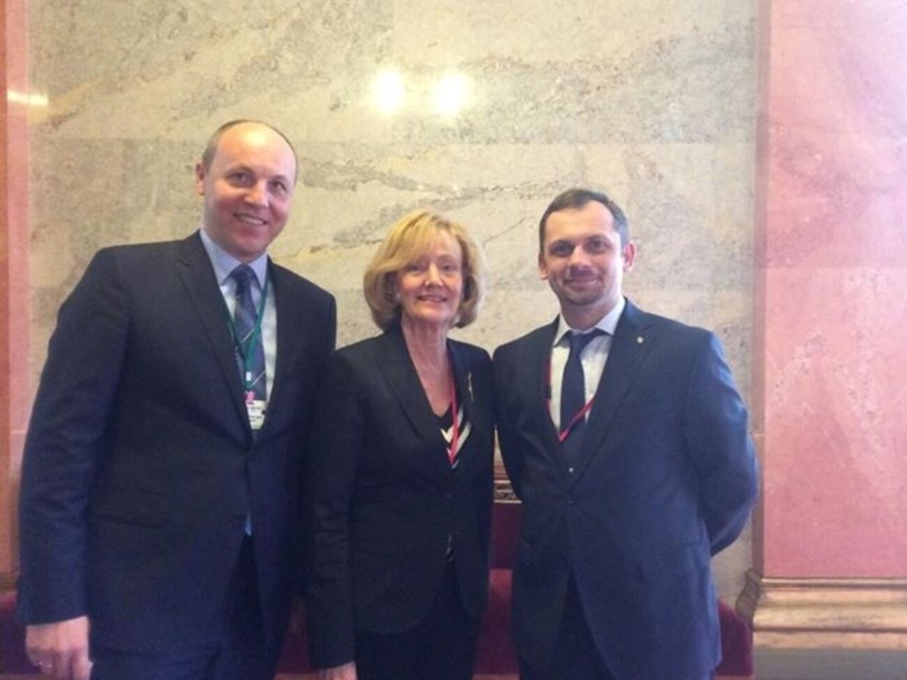 Первый замглавы ВР&nbsp;Андрей Парубий, сенатор канадского парламента&nbsp;Рейнелл Андрейчук и глава&nbsp;подкомитета госбезопасности Комитета ВР по вопросам нацбезопасности и обороны Андрей Левус