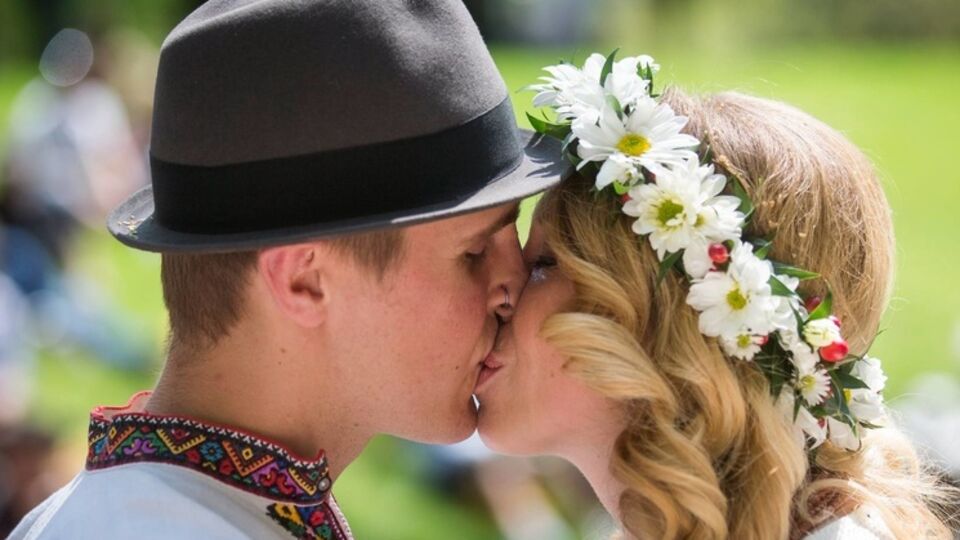 В Канаде отпраздновали свадьбу украинцев, познакомившихся на Майдане. Фоторепортаж