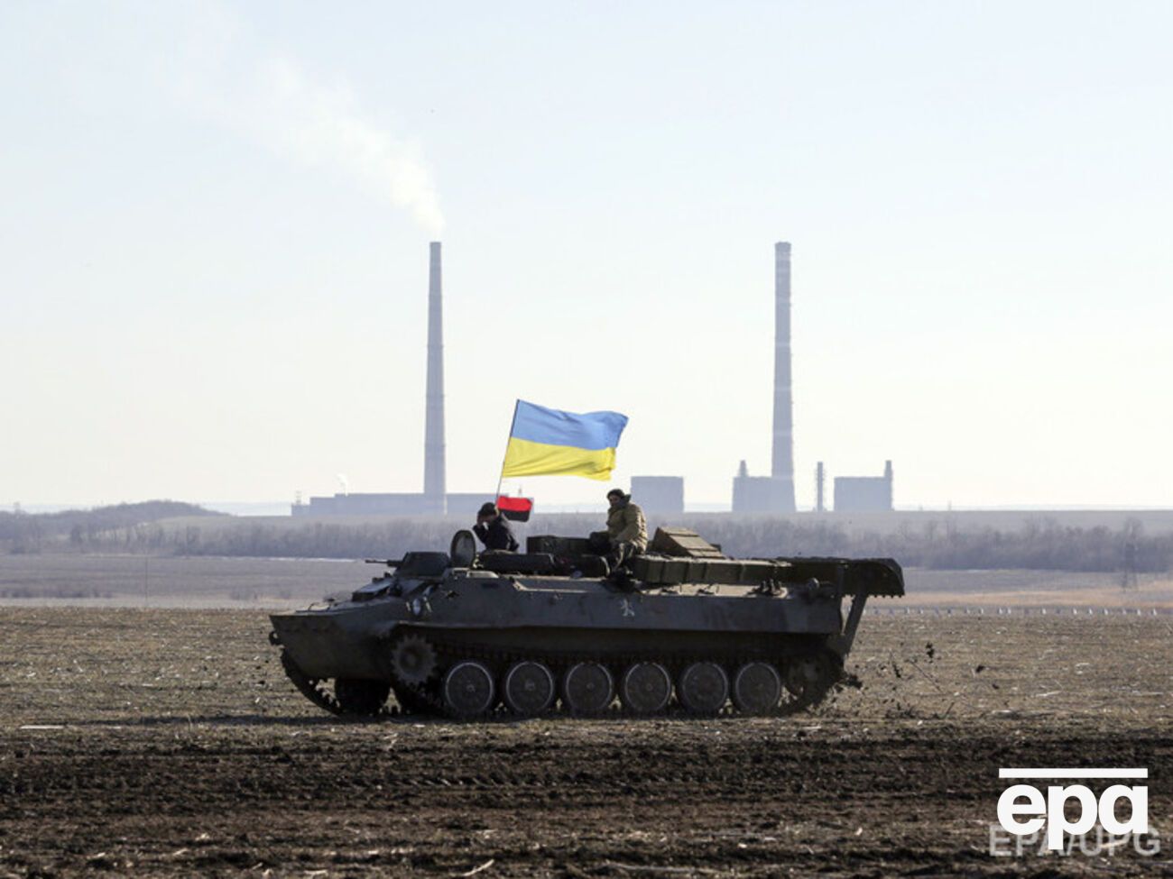 Украинская армия получила более 700 единиц вооружения и техники в 2015 году