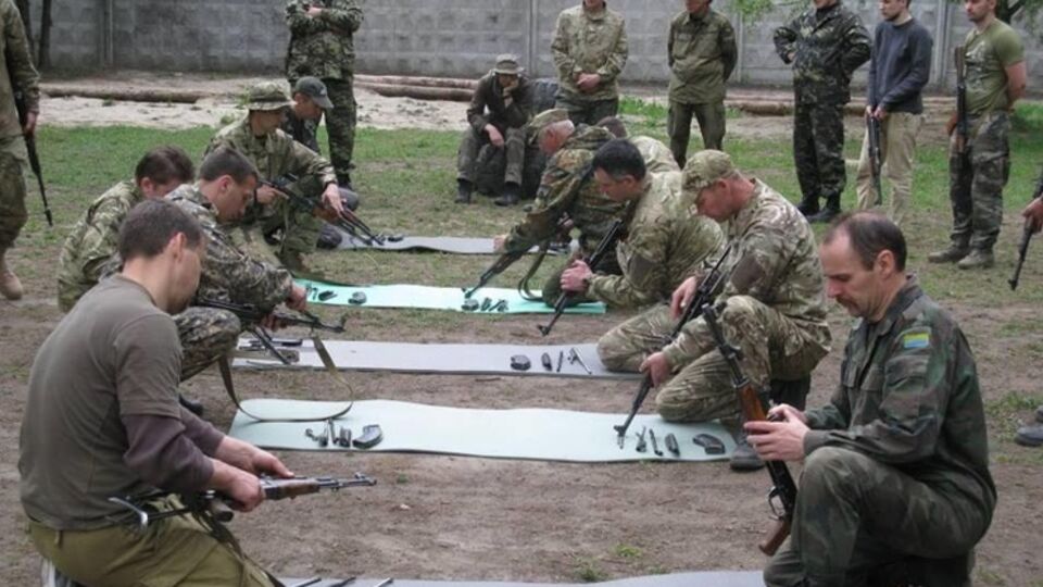 МВД: Представители общественного формирования преодолели тяжелую полосу препятствий