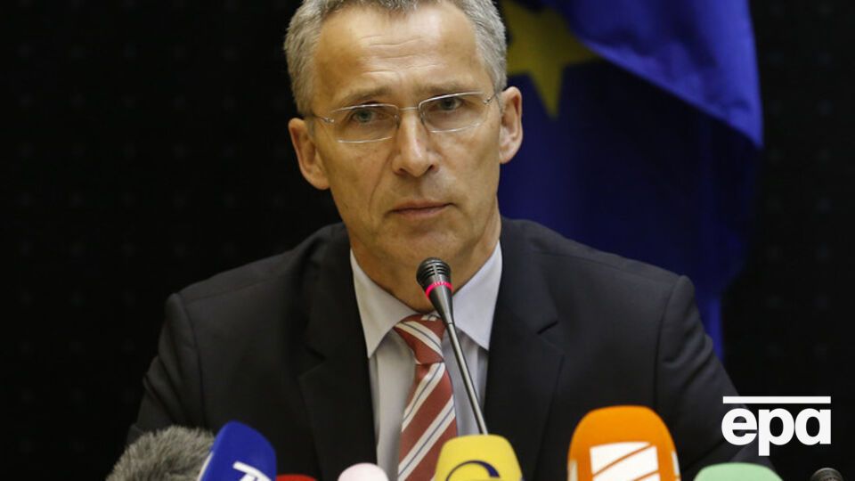 Столтенберг: НАТО не намерен прерывать связи с Россией