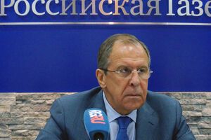 Только после этого может быть закрыта украинско-российская граница, заявил Лавров, сославшись на Минские соглашения