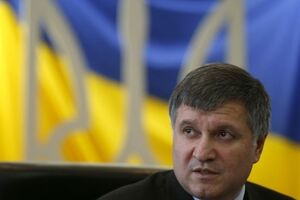 Аваков: Чиновники читают меня и не думают, что могут сами попасться на взятке