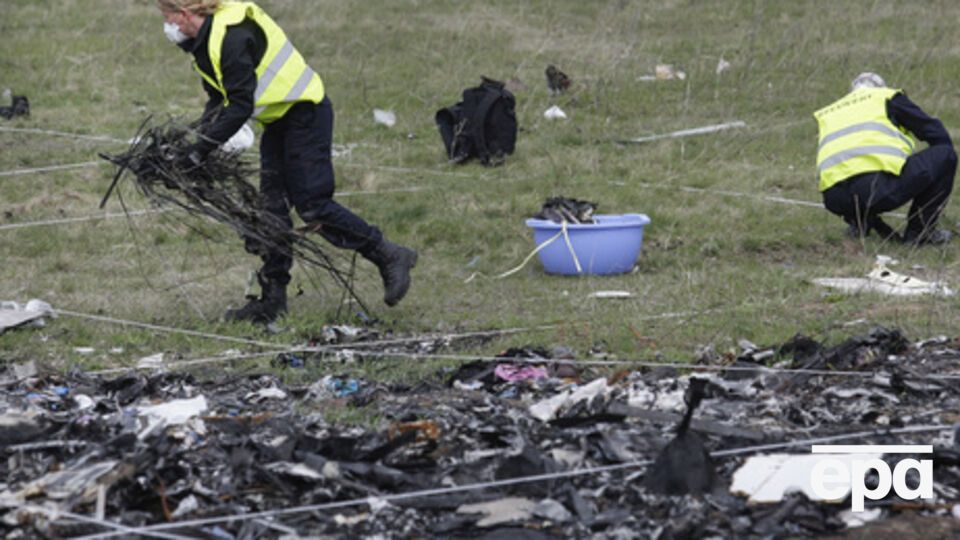 На месте крушения лайнера нашли останки семерых пассажиров