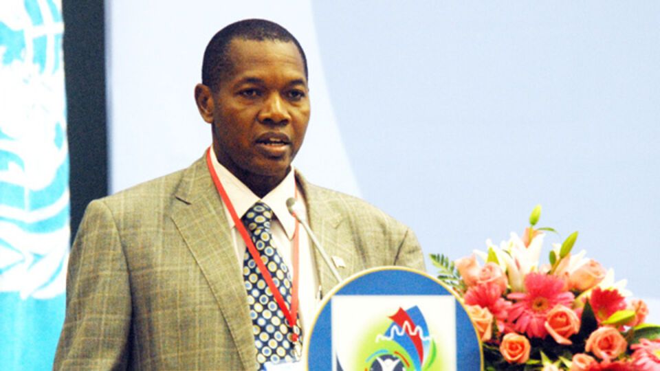 Министр обороны Бурунди Габриэль Нисигма