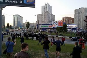 В столкновениях пострадали милиционеры