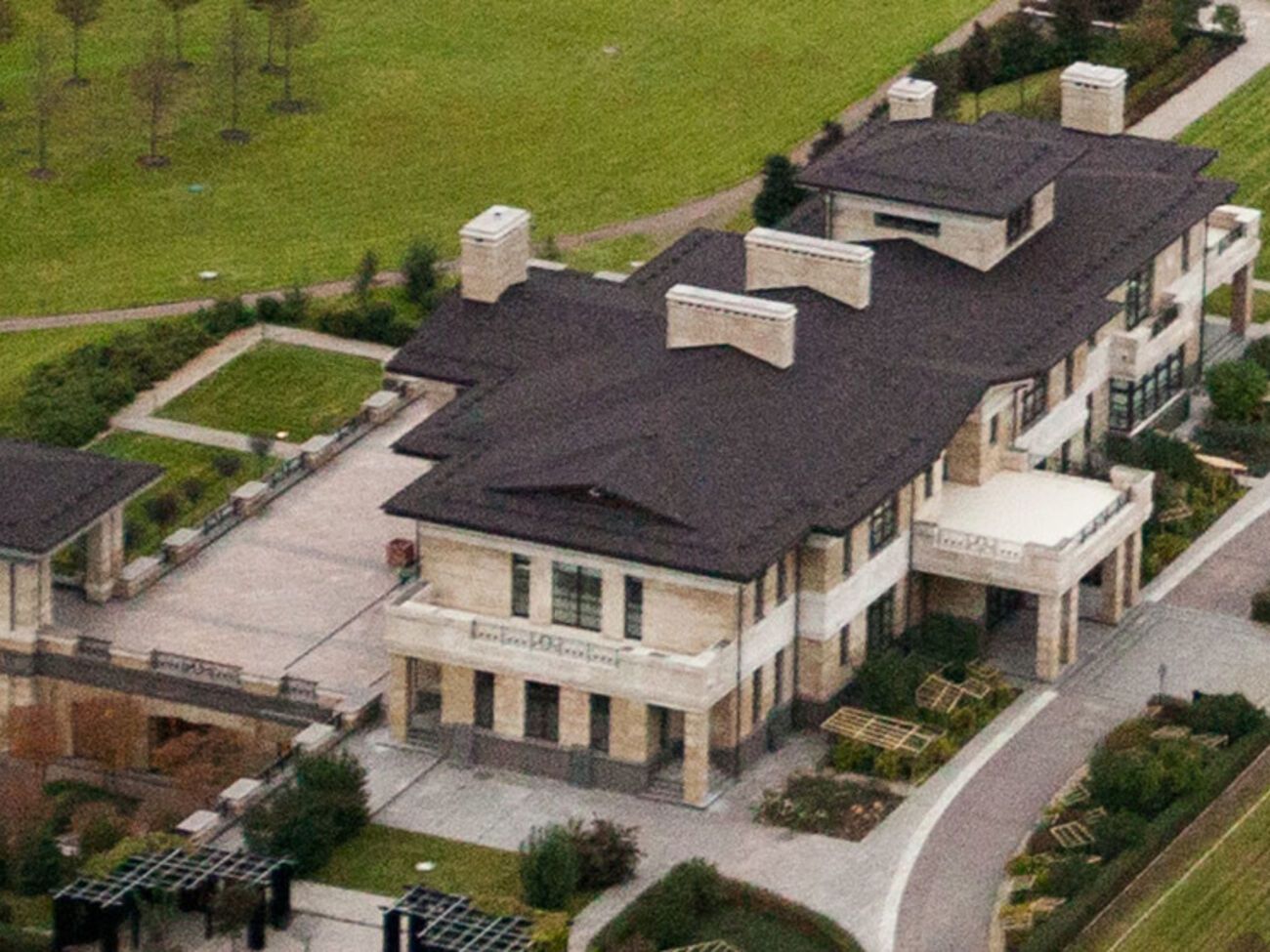 Владения главы РЖД Якунина