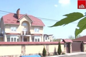 СМИ: Глава киевской милиции Терещук построил в Жулянах трехэтажный дом на земле, арестованной СБУ. Видео