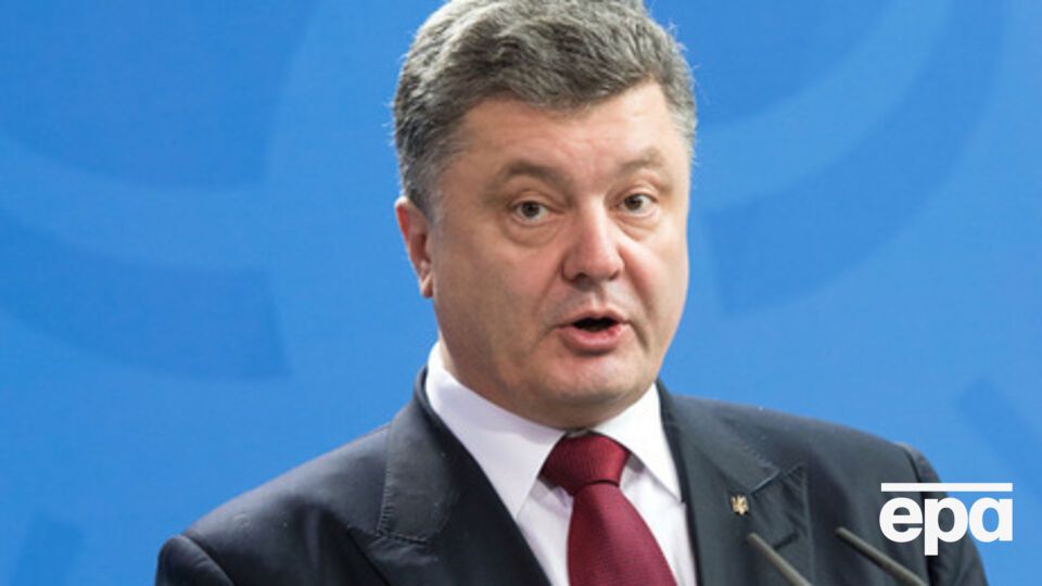 Порошенко назвал количество российских военных в Украине