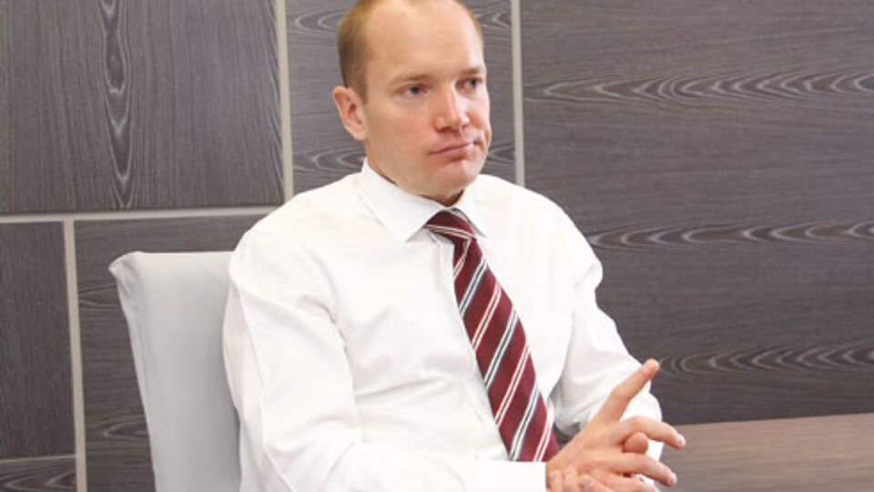 Вводить мораторий необходимо тогда, когда нужно усилить давление на кредиторов