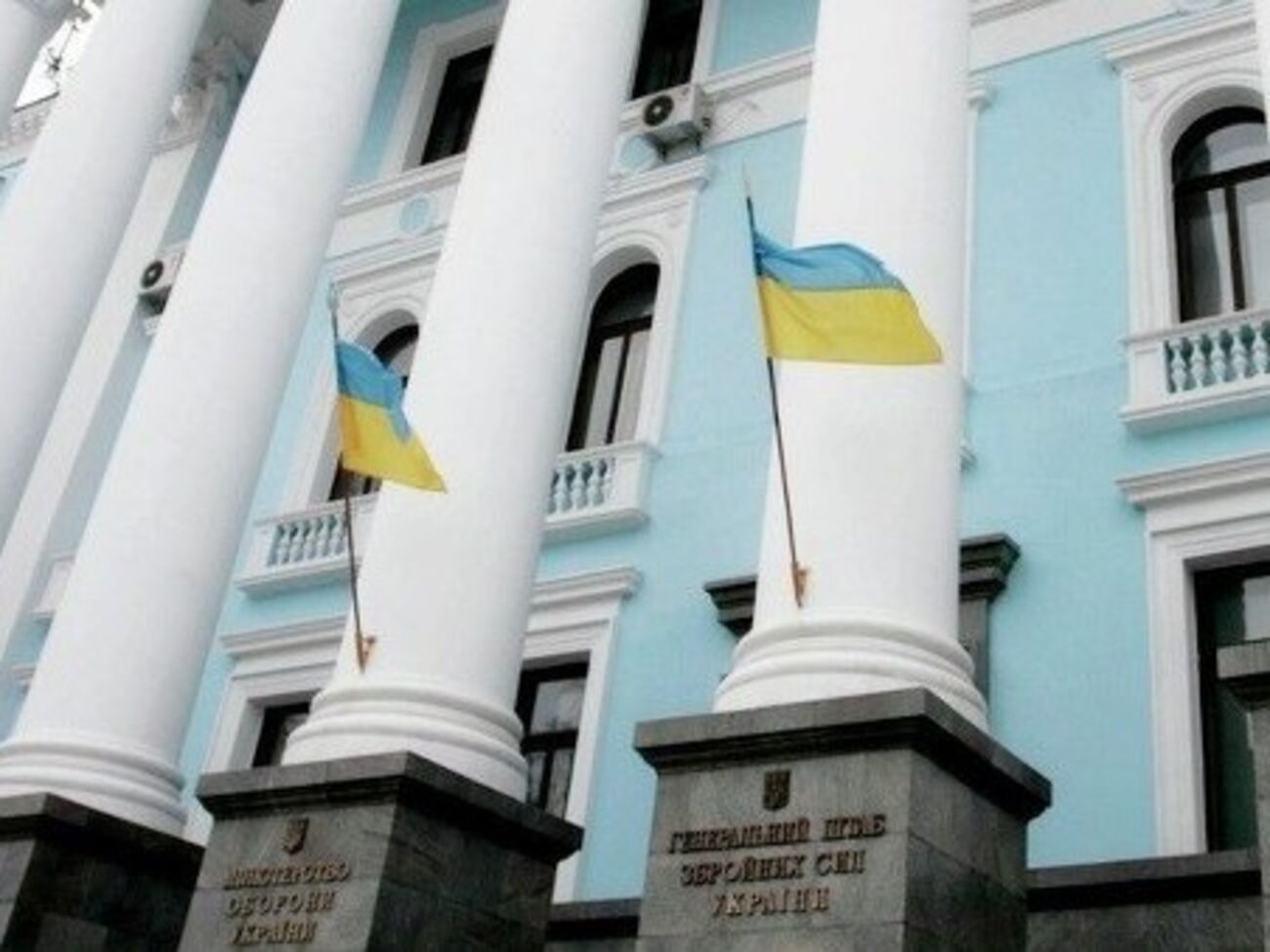 Минобороны предлагает ввести стандарты НАТО в оказании помощи раненым военнослужащим