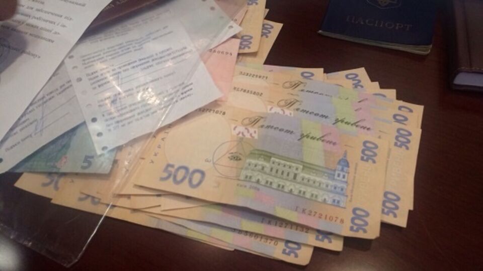 МВД: Деньги, полученные незаконным путем, правоохранители изъяли