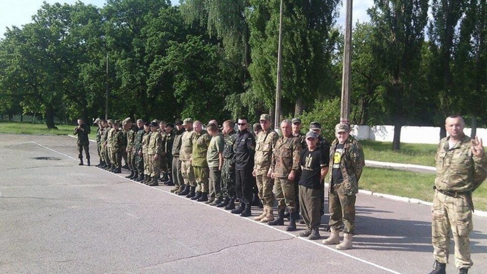 18---20 мая "Карпатская Сечь" находится на базе 93-й отдельной механизированной бригады