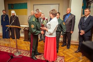 НГУ: Орден погибшего вручают его матери