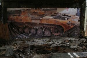 Минобороны: На стендах собраны, в частности, боевая техника и оружие с поля боя, которые доказывают присутствие российских войск на востоке Украины