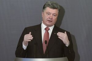 Порошенко подписал закон, которым восстанавливаются научные пенсии
