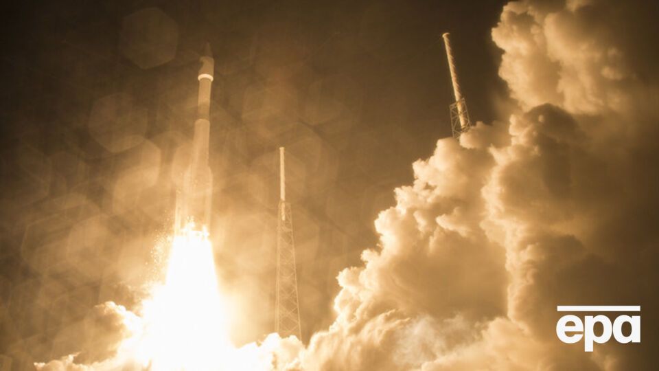 На орбиту шаттл вывела ракета-носитель Atlas