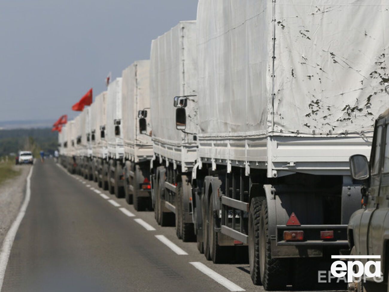 Колонна разделится: часть машин отправится в Донецк, остальные --- в Луганск