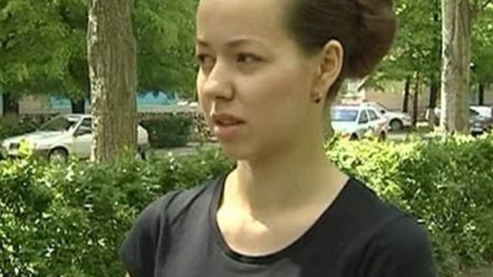 Жена военного РФ Александрова: Мне звонили с его номера незнакомые. Я думала, он потерял телефон, и не отвечала. Видео