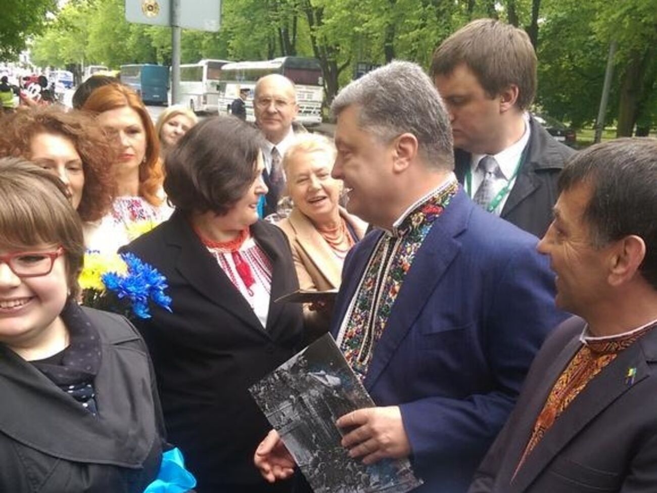 Петр Порошенко прибыл в Латвию с двухдневным визитом