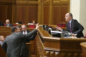 Рада приняла в первом чтении два законопроекта о ввозе в Украину электромобилей на льготных условиях