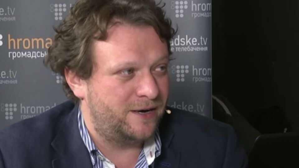 Питер Померанцев: Совершенно неважно, верит Владимир Путин в пропаганду или нет – сама система начнет делать реальность из лжи