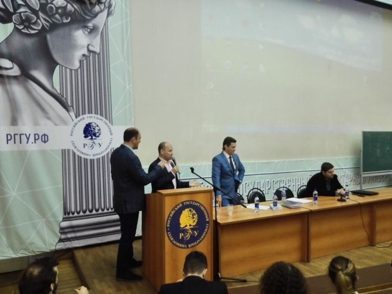 Один из лидеров "Антимайдана" Николай Стариков выступил с лекцией в московском вузе