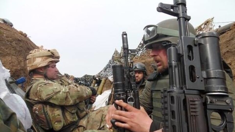 Террористы обстреливают Широкино, заявили в "Азове"