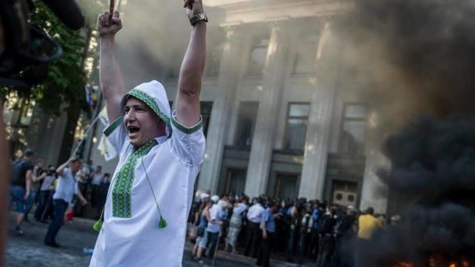 "Суть в том, кто и как в этой жизни берет кредиты. И как их отдает"