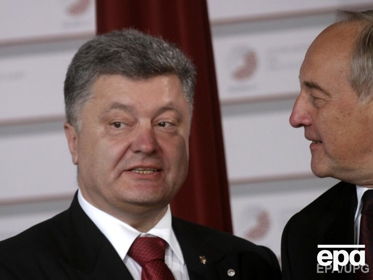 Порошенко принял участие в церемонии подписания меморандума о макрофинансовой помощи ЕК