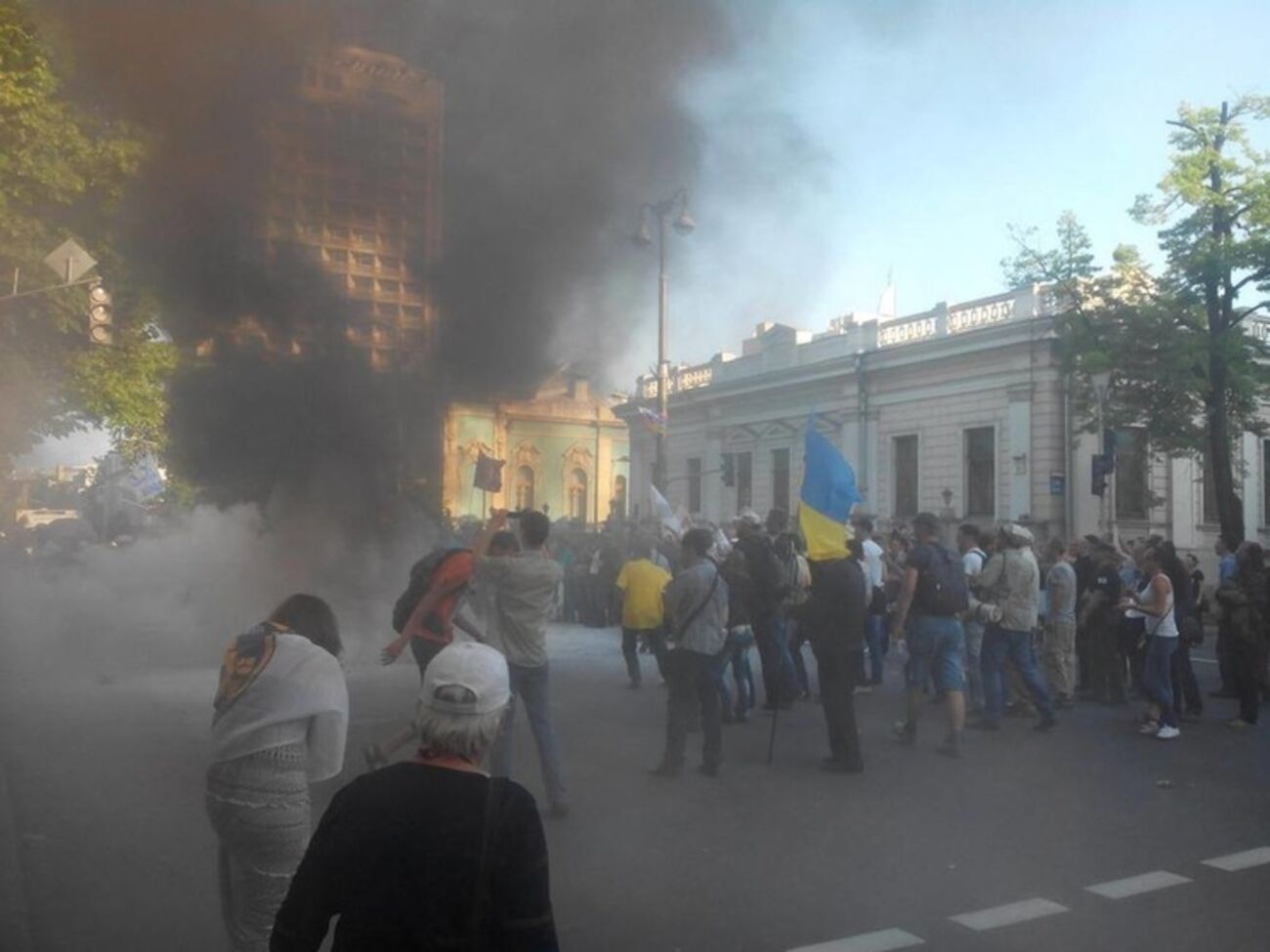 Митингующие под Радой требовали принять законопроект №1558-1 о реструктуризации валютных кредитов