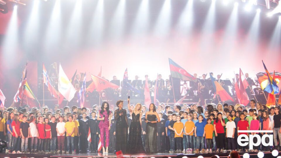 Ведущей "Евровидения" в 2015 году стала победительница прошлогоднего конкурса Кончита Вурст