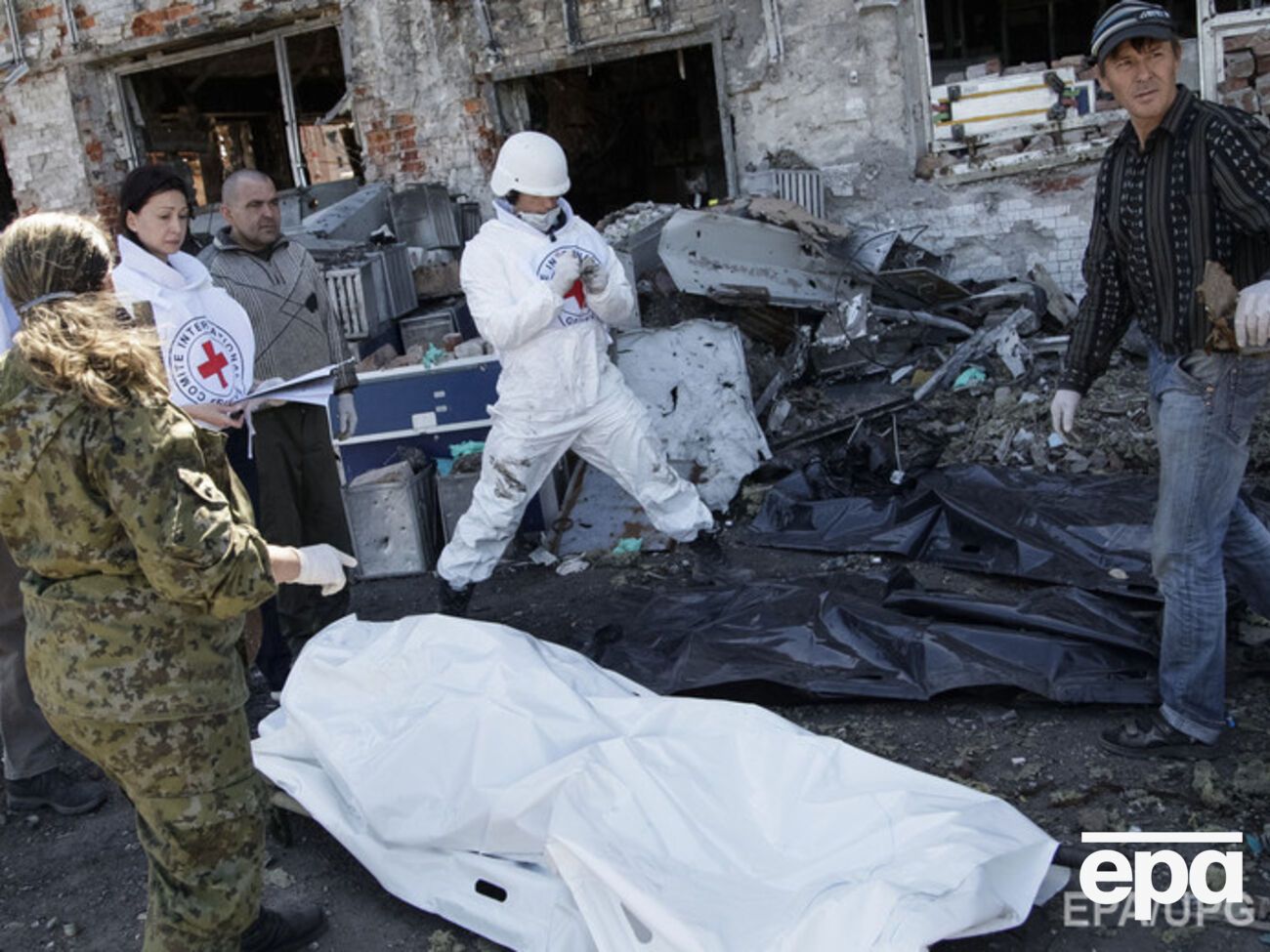 На территории донецкого аэропорта обнаружили тела нескольких украинских бойцов