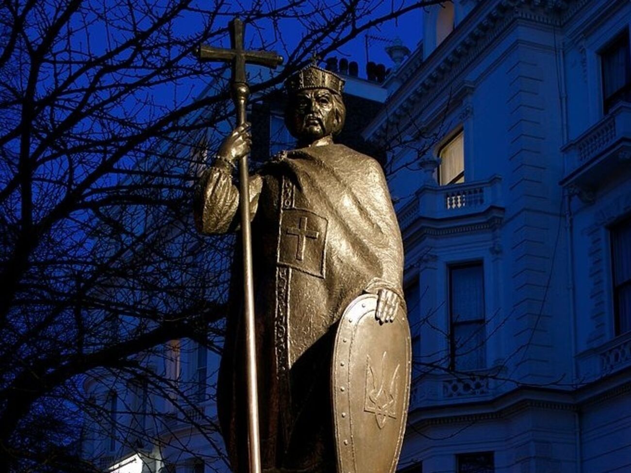 Памятник Владимиру в Лондоне был установлен в 1988 году