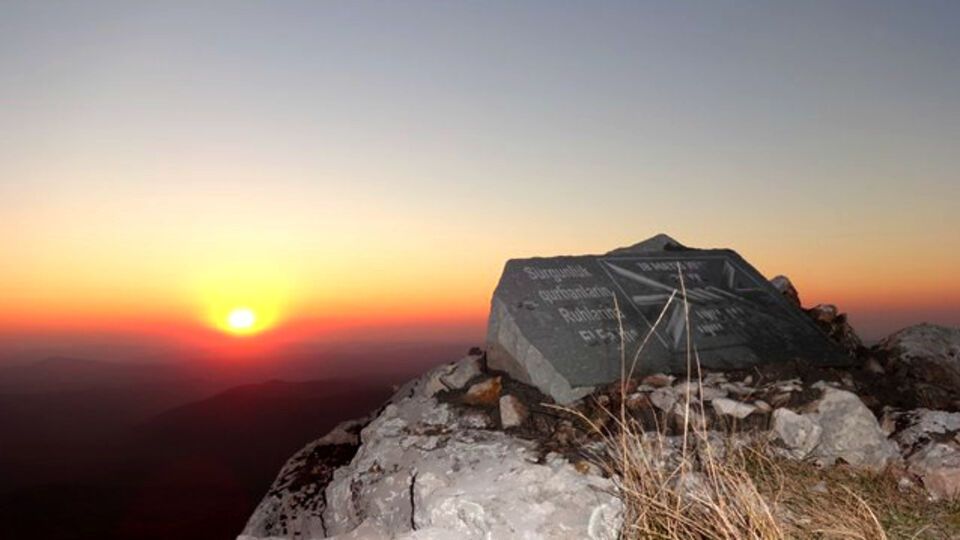 Памятник депортированным татарам неизвестные сбросили с обрыва