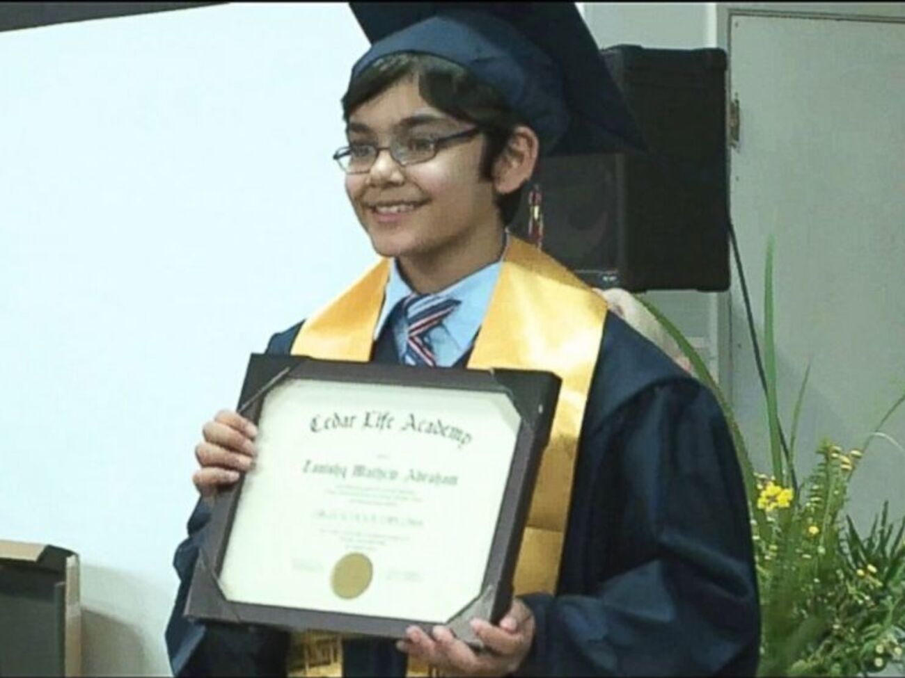 Абраам завершил обучение в колледже в 11 лет