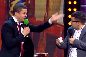 Коломойский – Порошенко: Ты когда лажаешь, торт в честь этого выпускаешь? Где твои конфеты "Вечерний дефолт"? "95 квартал" высмеял отношения президента и экс-губернатора. Видео