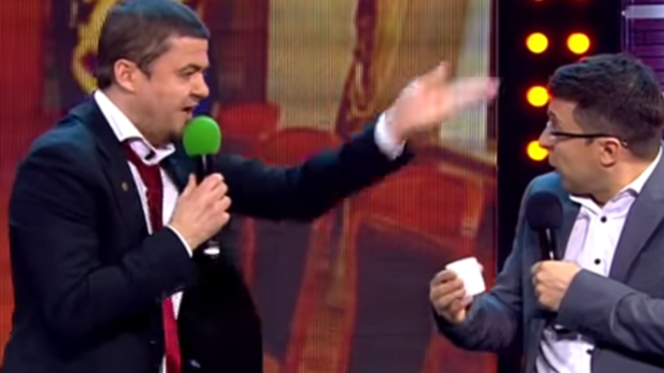 Коломойский – Порошенко: Ты когда лажаешь, торт в честь этого выпускаешь? Где твои конфеты "Вечерний дефолт"? "95 квартал" высмеял отношения президента и экс-губернатора. Видео