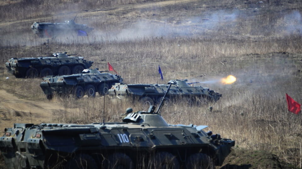 Россия проводит очередные военные учения