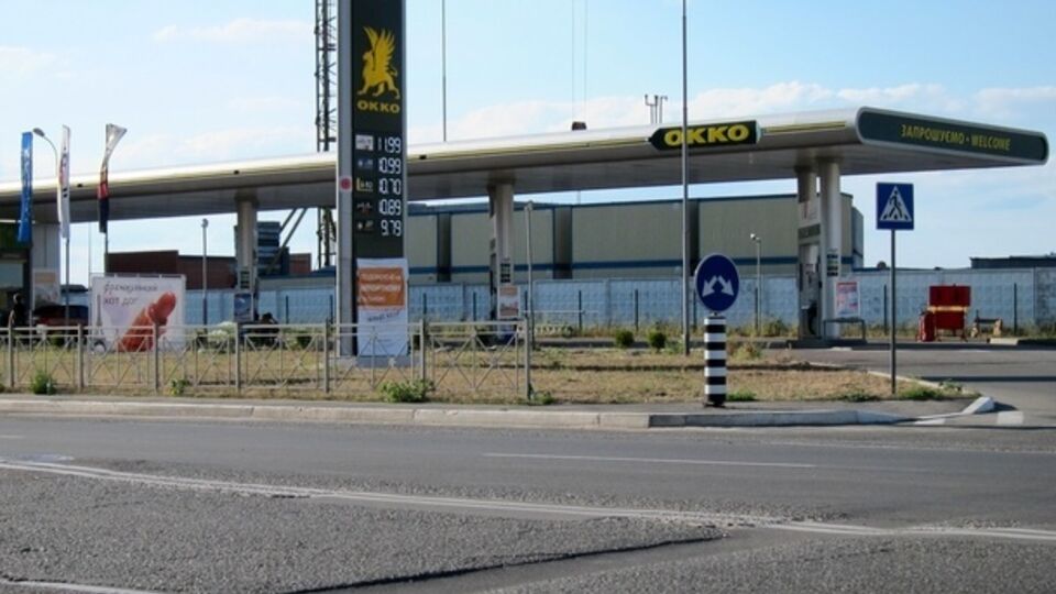 Неизвестные захватили заложников на заправке ОККО