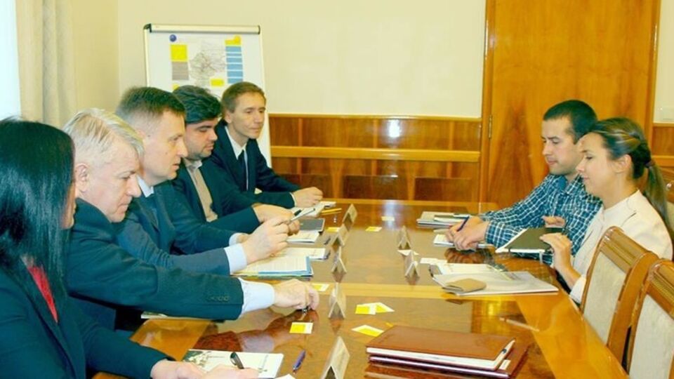 Наливайченко встретился с представителями Amnesty International